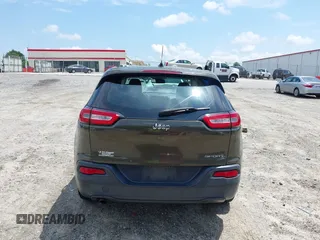 2015 Jeep Cherokee Sport with VIN 1C4PJLAB0FW660722, listed as a IAAI auction lot 42480650 with 272,396 mi miles and . Bid and sale history available at DreamBid. Image 16.