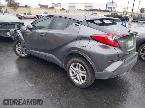 2021 Toyota C-HR LE with VIN JTNKHMBX9M1116408, listed as a IAAI auction lot 41567039 with 77,558 mi miles. Bid and sale history available at carsss.com. Image 3.