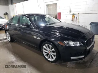 2018 Jaguar XF 25t Premium with VIN SAJBJ4FX7JCY56981, listed as a Copart auction lot 85208354 with 104,935 mi miles and Clean Title. Bid and sale history available at carsss.com. Image 4.