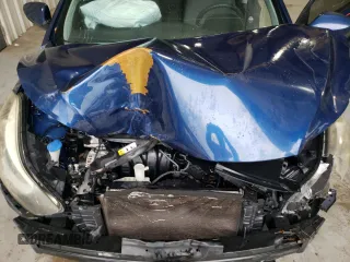 2015 Hyundai Elantra SE с VIN 5NPDH4AE6FH547572, выставлен на аукционе Copart как лот 58419945 с пробегом 177 640 миль миль и Списание • Salvage title. История ставок и продаж доступна на DreamBid. Изображение 11.