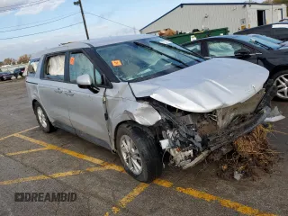 2022 Kia Carnival LXS with VIN KNDNB4H35N6157579, listed as a Copart auction lot 77755144 with 0 mi miles and Salvage Title. Bid and sale history available at carsss.com. Image 4.