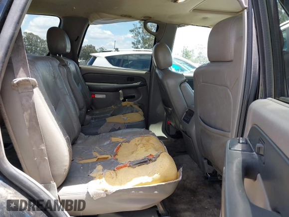 2003 Chevrolet Tahoe LT с VIN 1GNEC13ZX3R142229, выставлен на аукционе IAAI как лот 42253657 с пробегом Не указан миль и . История ставок и продаж доступна на DreamBid. Изображение 8.