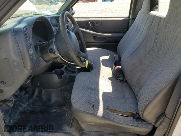 2001 GMC Sonoma SL with VIN 1GTCS145918232411, listed as a Copart auction lot 50395475 with 0 mi miles and Salvage Title. Bid and sale history available at carsss.com. Image 7.