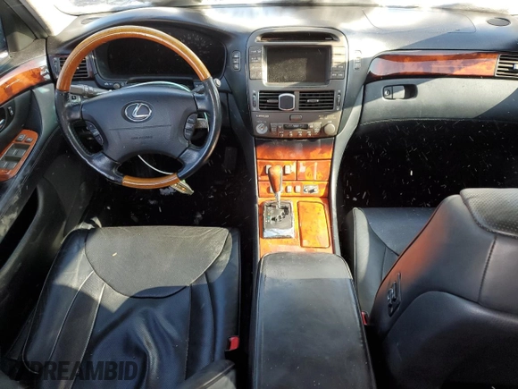 2005 Lexus LS 430 with VIN JTHBN36F255012926, listed as a Copart auction lot 45208135 with 197,570 mi miles and Salvage Title. Bid and sale history available at carsss.com. Image 8.