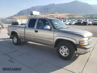 2001 Chevrolet Silverado 1500 LT with VIN 2GCEK19T111341349, listed as a Copart auction lot 70488904 with 153,530 mi miles and Salvage Title. Bid and sale history available at carsss.com. Image 4.
