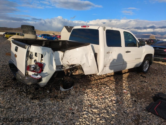 2012 Chevrolet Silverado 1500 LT with VIN 3GCPKSE75CG100265, listed as a Copart auction lot 83120224 with 143,807 mi miles and Salvage Title. Bid and sale history available at carsss.com. Image 3.