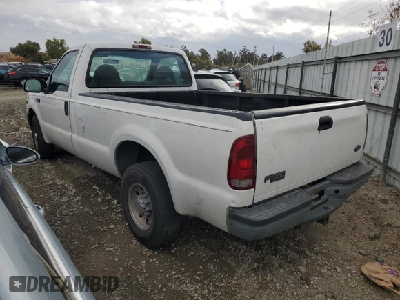 2002 Ford Super Duty F-250 XL with VIN 1FTNF20L02ED31760, listed as a Copart auction lot 79659894 with 236,817 mi miles and Clean Title. Bid and sale history available at carsss.com. Image 2.