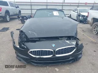 2022 BMW Z4 sDrive30i with VIN WBAHF3C05NWX43513, listed as a IAAI auction lot 41581487 with 9,651 mi miles. Bid and sale history available at carsss.com. Image 11.