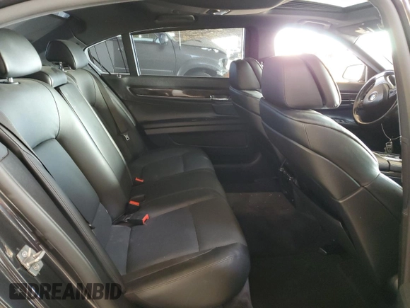 2011 BMW 7 Series 750Li z VIN WBAKB8C58BC852166, wystawiony jako Copart lot #51004065 z przebiegiem 110 499 mil mil oraz Szkoda całkowita • Salvage title. Historia ofert i sprzedaży dostępna na DreamBid. Obrazek 10.