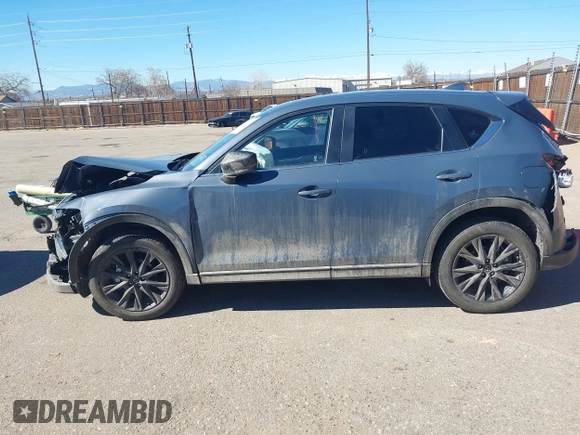2024 Mazda CX-5 2.5 S Carbon Edition with VIN JM3KFBCL3R0522375, listed as a IAAI auction lot 41686764 with 19,511 mi miles. Bid and sale history available at carsss.com. Image 14.