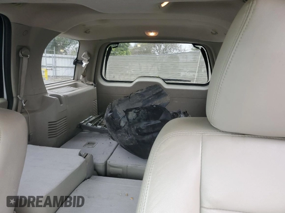2014 Ford Expedition King Ranch с VIN 1FMJU1J53EEF02550, выставлен на аукционе Copart как лот 50641795 с пробегом Не указан миль и Списание • Salvage title. История ставок и продаж доступна на DreamBid. Изображение 10.