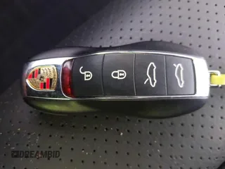 2015 Porsche Cayman S с VIN WP0AB2A80FK184898, выставлен на аукционе IAAI как лот 41909079 с пробегом 34 863 миль миль и . История ставок и продаж доступна на DreamBid. Изображение 11.