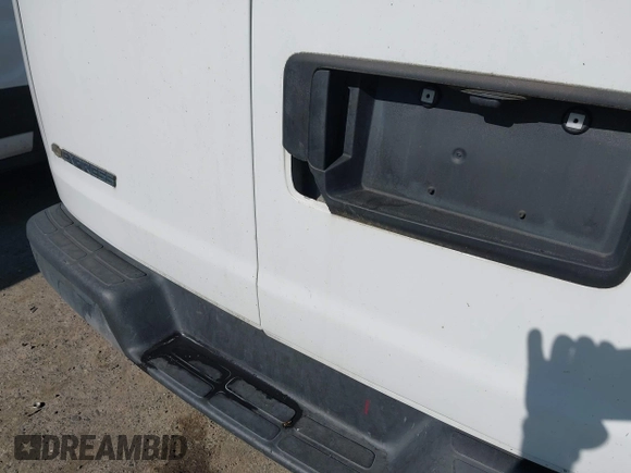 2017 Chevrolet Express Cargo z VIN 1GCWGAFF5H1326857, wystawiony jako IAAI lot #42770203 z przebiegiem Nie podano mil oraz . Historia ofert i sprzedaży dostępna na DreamBid. Obrazek 16.