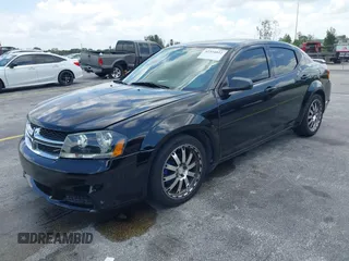 2014 Dodge Avenger SE z VIN 1C3CDZAB2EN148994, wystawiony jako IAAI lot #42354022 z przebiegiem 111 724 mil mil oraz . Historia ofert i sprzedaży dostępna na DreamBid. Obrazek 2.