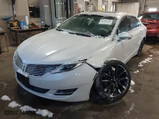 2015 Lincoln MKZ Hybrid with VIN 3LN6L2LU8FR608462, listed as a IAAI auction lot 41401718 with 86,277 mi miles. Bid and sale history available at carsss.com. Image 2.