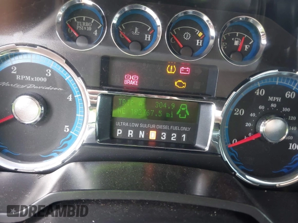 2010 Ford F-250 XL z VIN 1FTSW2BR0AEA68608, wystawiony jako IAAI lot #42115694 z przebiegiem 182 767 mil mil oraz . Historia ofert i sprzedaży dostępna na DreamBid. Obrazek 7.