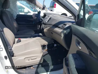 2016 Honda Pilot Touring with VIN 5FNYF6H97GB088824, listed as a IAAI auction lot 41991803 with 84,761 mi miles. Bid and sale history available at carsss.com. Image 5.