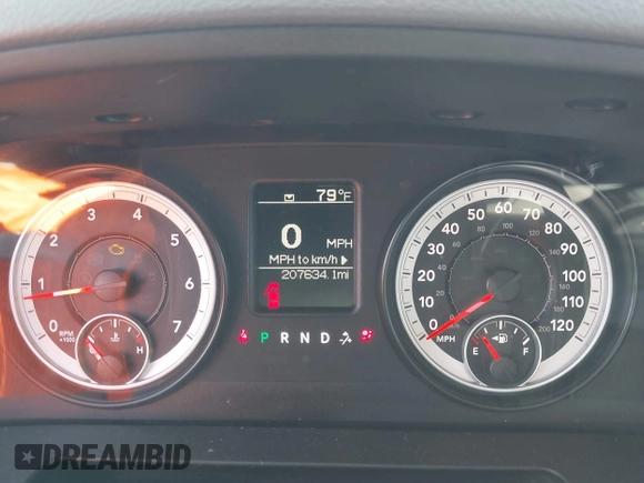 2014 Ram 1500 Express z VIN 1C6RR7KT3ES170854, wystawiony jako IAAI lot #42203099 z przebiegiem 207 634 mil mil oraz . Historia ofert i sprzedaży dostępna na DreamBid. Obrazek 7.