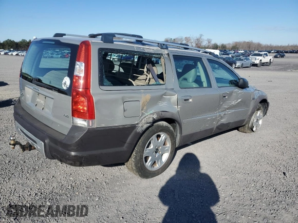 2005 Volvo XC70 with VIN YV1SZ592451180787, listed as a Copart auction lot 81856974 with 220,788 mi miles and Clean Title. Bid and sale history available at DreamBid. Image 3.