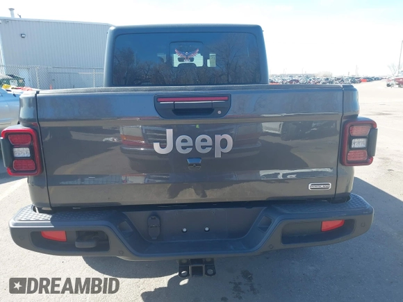 2021 Jeep Gladiator Overland z VIN 1C6HJTFG3ML588042, wystawiony jako IAAI lot #41730427 z przebiegiem 22 344 mil mil oraz . Historia ofert i sprzedaży dostępna na DreamBid. Obrazek 17.