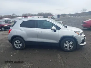 2020 Chevrolet Trax LS with VIN KL7CJKSB5LB028290, listed as a IAAI auction lot 41512101 with 102,480 mi miles. Bid and sale history available at carsss.com. Image 13.
