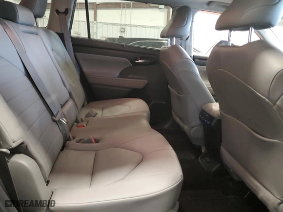 2020 Toyota Highlander XLE with VIN 5TDHZRAH2LS013609, listed as a Copart auction lot 84092874 with 53,601 mi miles and Salvage Title. Bid and sale history available at carsss.com. Image 11.