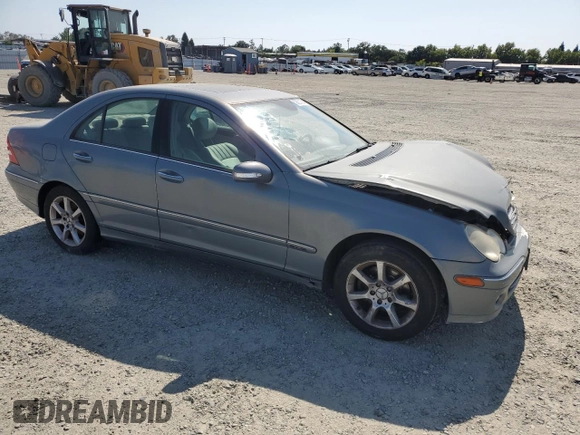 2007 Mercedes-Benz C z VIN WDBRF54J47A928869, wystawiony jako Copart lot #59620155 z przebiegiem 177 186 mil mil oraz Szkoda całkowita • Salvage title. Historia ofert i sprzedaży dostępna na DreamBid. Obrazek 4.