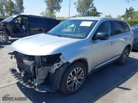 2017 Mitsubishi Outlander ES with VIN JA4AZ2A38HZ065761, listed as a IAAI auction lot 41979595 with 104,233 mi miles. Bid and sale history available at carsss.com. Image 18.