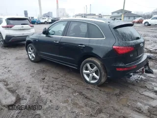 2017 Audi Q5 Premium Plus z VIN WA1M2AFP8HA040509, wystawiony jako IAAI lot #41130242 z przebiegiem 44 490 mil mil oraz . Historia ofert i sprzedaży dostępna na DreamBid. Obrazek 3.