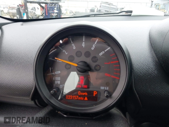 2016 MINI Countryman with VIN WMWZB3C55GWR46917, listed as a IAAI auction lot 42421995 with 23,157 mi miles and . Bid and sale history available at DreamBid. Image 7.