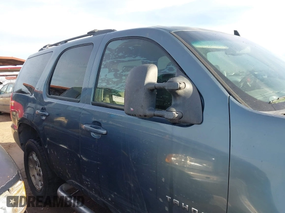 2010 Chevrolet Tahoe LT z VIN 1GNUKBE07AR213502, wystawiony jako IAAI lot #41796949 z przebiegiem 267 196 mil mil oraz . Historia ofert i sprzedaży dostępna na DreamBid. Obrazek 13.