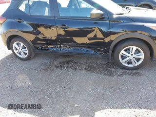 2024 Nissan Kicks S z VIN 3N1CP5BV0RL497360, wystawiony jako IAAI lot #42281912 z przebiegiem 11 234 mil mil oraz . Historia ofert i sprzedaży dostępna na DreamBid. Obrazek 6.