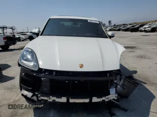 2019 Porsche Cayenne z VIN WP1AA2AY7KDA16322, wystawiony jako Copart lot #60017135 z przebiegiem 72 527 mil mil oraz Szkoda całkowita • Salvage title. Historia ofert i sprzedaży dostępna na DreamBid. Obrazek 5.