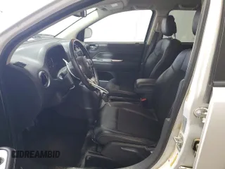 2017 Jeep Compass High Altitude with VIN 1C4NJDEB8HD176433, listed as a Copart auction lot 70813384 with 79,950 mi miles and Salvage title. Bid and sale history available at DreamBid. Image 7.