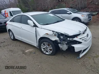 2013 Hyundai Sonata GLS with VIN 5NPEB4AC7DH768390, listed as a IAAI auction lot 41893357 with 81,923 mi miles and . Bid and sale history available at carsss.com. Image 1.