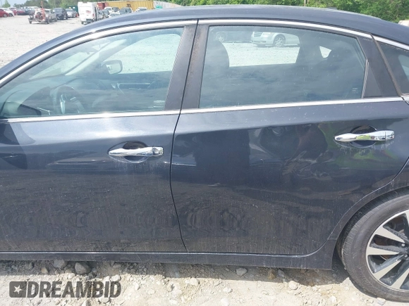 2018 Nissan Altima SV with VIN 1N4AL3AP8JC237981, listed as a IAAI auction lot 42178985 with 217,534 mi miles and . Bid and sale history available at DreamBid. Image 14.