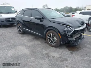 2025 Kia Sportage EX with VIN 5XYK33DF5SG236124, listed as a IAAI auction lot 41875663 with 4,114 mi miles. Bid and sale history available at carsss.com. Image 1.