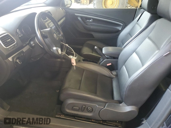 2012 Volkswagen Eos Komfort with VIN WVWBW7AH4CV005536, listed as a Copart auction lot 58958815 with 102,203 mi miles and Salvage title. Bid and sale history available at DreamBid. Image 7.