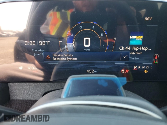2025 Chevrolet Traverse with VIN 1GNERLRS1SJ218342, listed as a Copart auction lot 60824205 with 452 mi miles and Salvage title. Bid and sale history available at DreamBid. Image 9.
