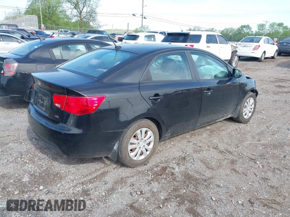 2013 Kia Forte EX with VIN KNAFU4A25D5713570, listed as a IAAI auction lot 42050462 with 87,027 mi miles. Bid and sale history available at carsss.com. Image 4.