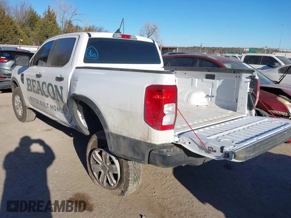 2024 Ford Ranger XL with VIN 1FTER4BH7RLE27371, listed as a IAAI auction lot 41674611 with 17,766 mi miles. Bid and sale history available at carsss.com. Image 3.