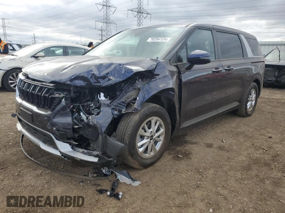 2024 Kia Carnival LX with VIN KNDNB4H39R6303228, listed as a Copart auction lot 78284124 with 8,738 mi miles and Salvage Title. Bid and sale history available at carsss.com. Image 1.