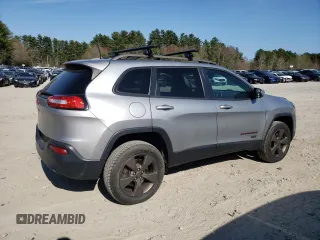 2016 Jeep Cherokee Latitude with VIN 1C4PJMCB6GW326408, listed as a Copart auction lot 54530365 with 120,841 mi miles and Salvage title. Bid and sale history available at DreamBid. Image 3.