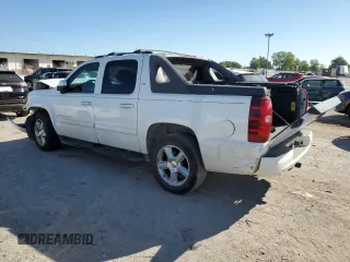 2007 Chevrolet Avalanche LTZ with VIN 3GNFK12307G123571, listed as a Copart auction lot 69875124 with 199,290 mi miles and Salvage Title. Bid and sale history available at carsss.com. Image 2.