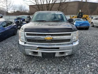 2012 Chevrolet Silverado 1500 LT with VIN 1GCRKSE75CZ348055, listed as a Copart auction lot 50696015 with 190,569 mi miles and Clean Title. Bid and sale history available at carsss.com. Image 5.