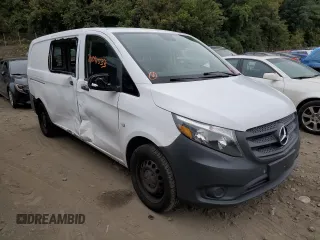 2019 Mercedes-Benz Metris Cargo z VIN WD3PG2EAXK3542077, wystawiony jako Copart lot #70091533 z przebiegiem 108 024 mil mil oraz . Historia ofert i sprzedaży dostępna na DreamBid. Obrazek 4.