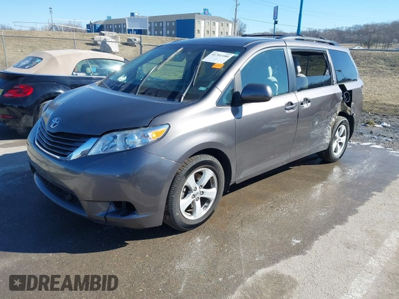 2016 Toyota Sienna LE AAS with VIN 5TDKK3DC1GS732265, listed as a IAAI auction lot 41701180 with 116,738 mi miles. Bid and sale history available at carsss.com. Image 19.