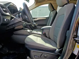2020 Ford Escape SE z VIN 1FMCU0G62LUA54114, wystawiony jako Copart lot #58015855 z przebiegiem 106 857 mil mil oraz Szkoda całkowita • Salvage title. Historia ofert i sprzedaży dostępna na DreamBid. Obrazek 7.