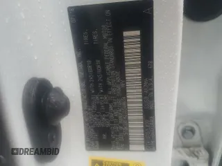 2018 Toyota Highlander SE z VIN 5TDKZRFH2JS548614, wystawiony jako Copart lot #45103245 z przebiegiem Nie podano mil oraz Szkoda całkowita • Salvage title. Historia ofert i sprzedaży dostępna na DreamBid. Obrazek 14.