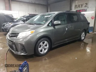 2019 Toyota Sienna LE Auto Access Seat с VIN 5TDKZ3DCXKS971821, выставлен на аукционе Copart как лот 51845915 с пробегом 78 903 миль миль и Списание • Salvage title. История ставок и продаж доступна на DreamBid. Изображение 1.
